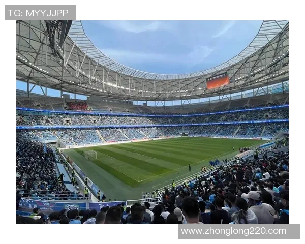 水晶体与亚松森的较量：探索两队在足球场上的激情与荣耀